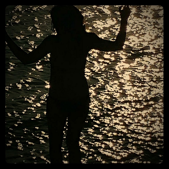 Meet your Posher, Devyn - Picture 1 of 4